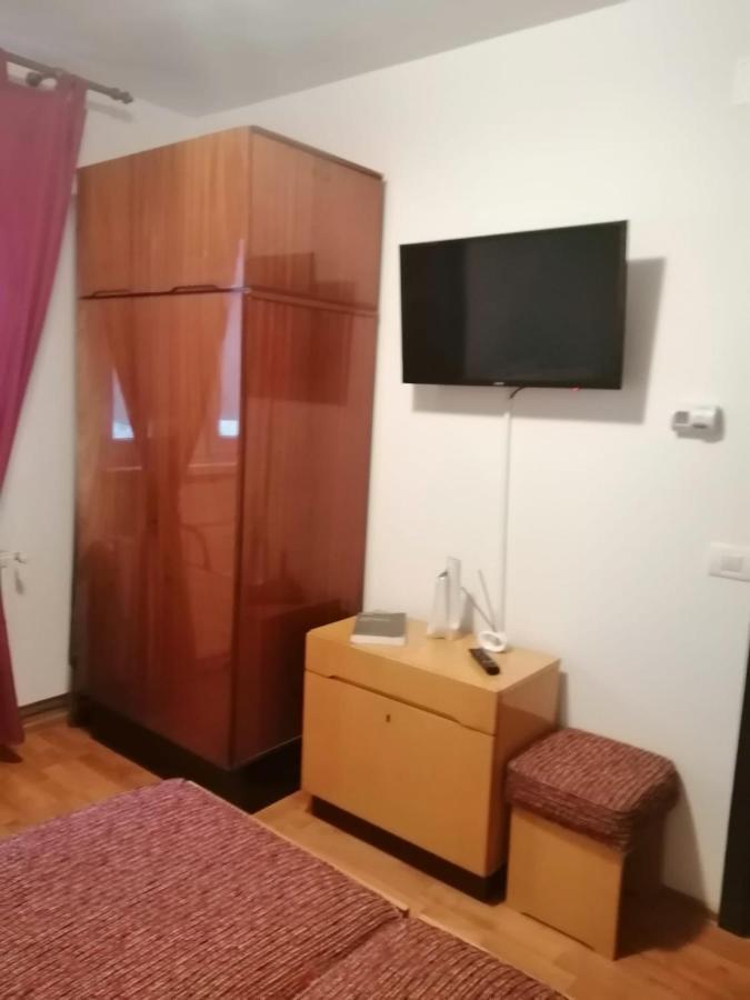 Apartment Valea Azugii Азуга Экстерьер фото